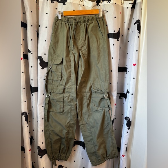 Refuge Green Trousers with Relaxed Fit - Picture 1 of 4